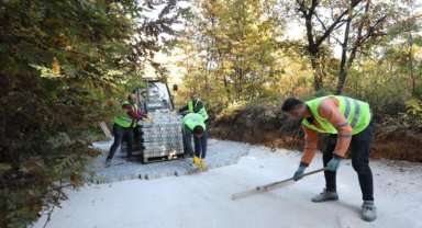 Bursa İnegöl'de yollar parke taşla kaplanıyor