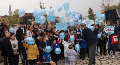 Bursa'da diyabete mavi balonlu farkındalık