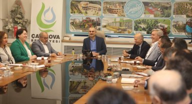 Çiftçi, birim müdürleriyle bir araya geldi