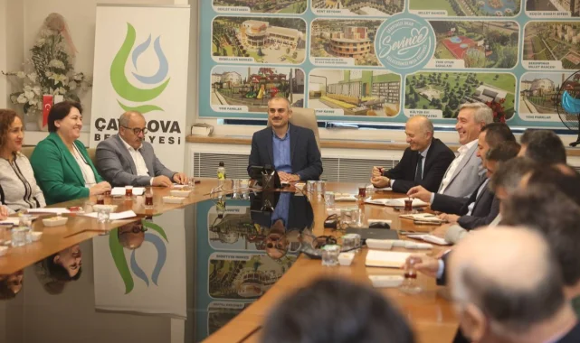 Çiftçi, birim müdürleriyle bir araya geldi