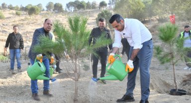 Geleceğe fidan dikti