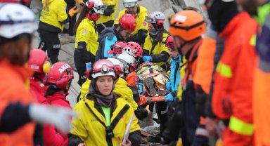 Gerçeğini aratmadı! Bursa'da büyük deprem tatbikatı