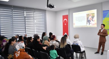 İstanbul Beylikdüzü'nde "Nesiller Arası Aktarım" semineri düzenlendi