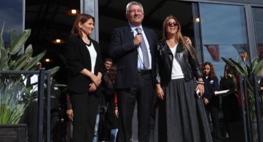 İzmir Güzelbahçe'den hastane hizmeti