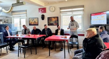 Kahraman Kaymakam'dan çiftçilere destek sunumu