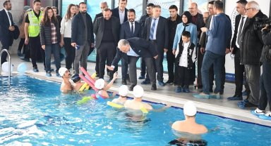 Kayseri Büyükşehir yüzmede engelleri kaldırdı