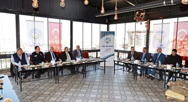 Kayseri Talas'ta muhtar buluşması