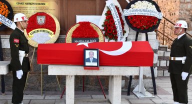 Kıbrıs Gazisi Çelikbilek askeri törenle uğurlandı