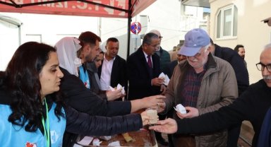 Kocaeli İzmit Belediyesi Tepecik Camii cemaati ile buluştu