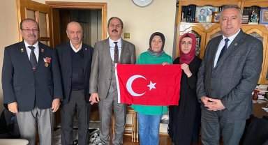 Konya şehit öğretmenlerin ailelerini unutmadı