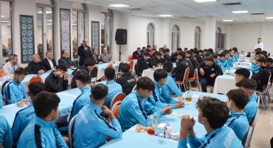 Konya Selçuklu'da futbolculara moral yemeği