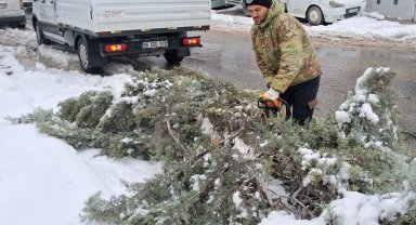 Malatya'da karla mücadele sürüyor