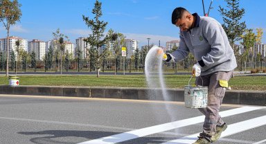 Malatya'da trafik güvenliği için yol çizgi çalışması yapıldı