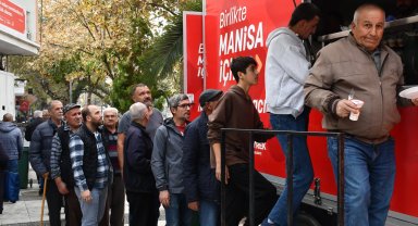 Manisa'da Kıbrıs Gazisi Ruayöz için pilav hayrı