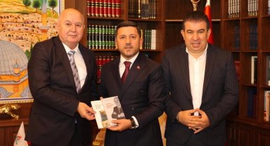 Nevşehir Belediye Başkanı Rasim Arı'ya Kocaeli'den 'hayırlı olsun' ziyareti