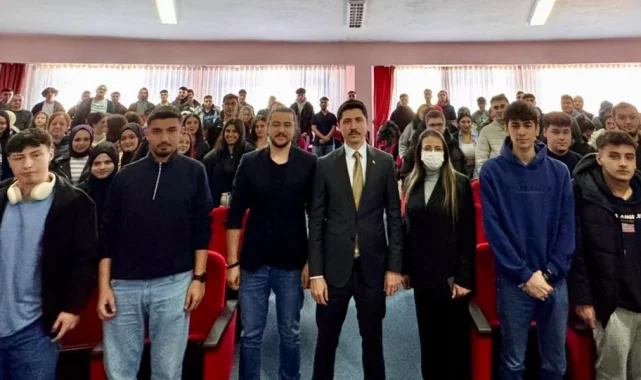 Pazaryeri Kaymakamı'ndan üniversite öğrencilerine seminer