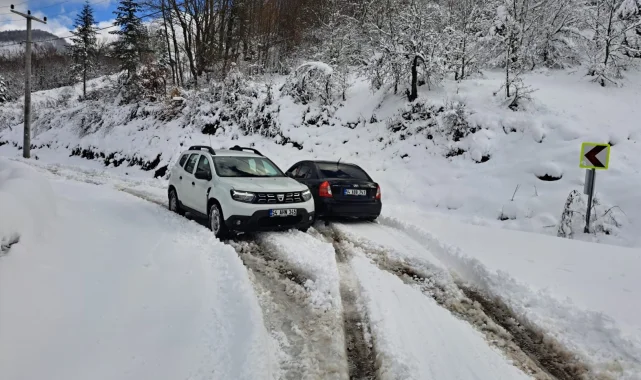 Sakarya'dan kar raporu... Kapalı grup yolu kalmadı