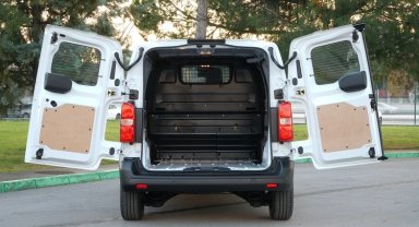 Scudo yeni gövde tipi ve motor seçeneği ile satışa sunuldu