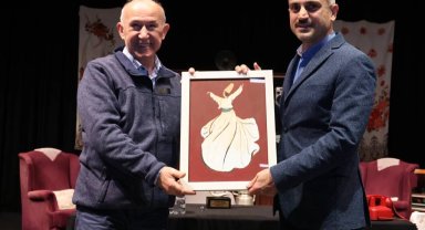 Şimşirgil: "Biz okuyan bir milletiz"