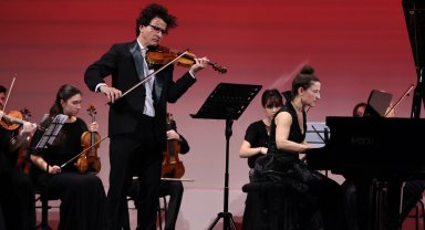 TEV'den tarihi atmosferde Cumhuriyet coşkusu