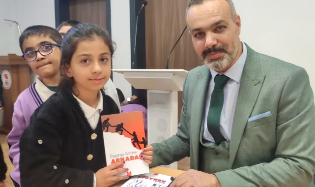 Adıyaman Besni'de 'İyilik Yolcuları' konferansı