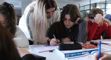 Akademi Lise öğrencileri TYT için kampa girdi