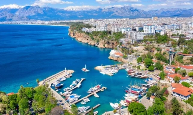 Antalya'ya D-8'den tescilli ödül