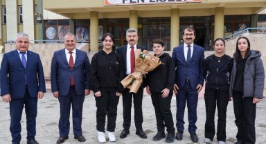 Artvin Valisi Ergün, Fen Lisesi'ni ziyaret etti