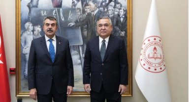 Bakan Tekin iki ülkenin Büyükelçilerini kabul etti