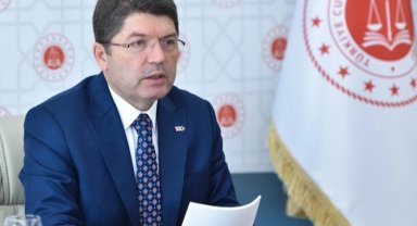 Bakan Tunç: Güçlünün değil, haklının yanında olacağız