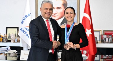 Başkan Uysal'dan şampiyona tebrik