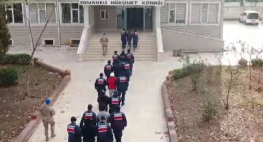 Bilecik Jandarması'ndan dolandırıcılık çetesine büyük operasyon!