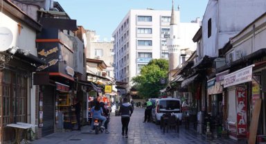 Bornova'nın Geleneksel Çarşı Bölgesi tez konusu oldu