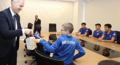 Bursa İnegöl'de Başkan Taban 32 sporcuyla buluştu