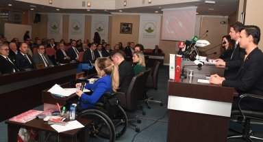 Bursa Osmangazi'de yılın son meclis toplantısı yapıldı... Osmangazi'de kreş sayıları artırılacak