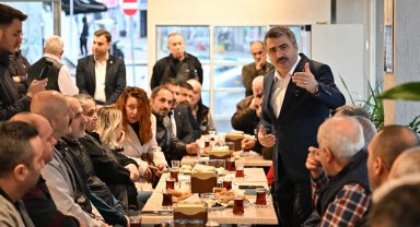 Bursa Yıldırım'da Başkan Yılmaz komşu ziyaretinde