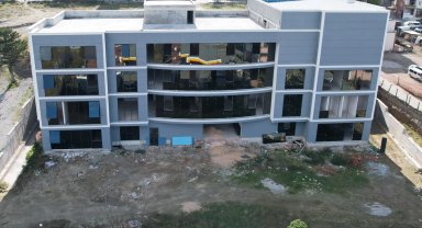 Bursa'da Engelsiz Yaşam Merkezi'nde yol yarılandı 