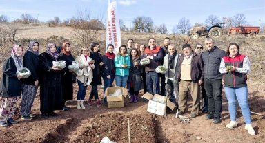 Bursa'da salepe kadın eli değdi