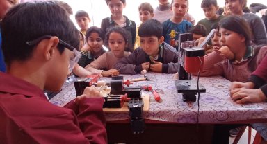 Çanakkale Gezici Kütüphane'den Ahşap Tasarım Atölyesi