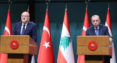 Cumhurbaşkanı Erdoğan gelişmeleri Mikati ile değerlendirdi: Suriye'de artık yeni bir dönem başlamıştır