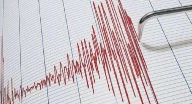 Ege Denizi'nde korkutan deprem
