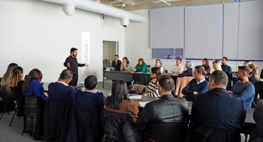 Gaziantep Büyükşehir'den personellerine yapay zeka eğitimi