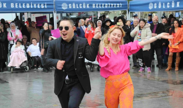 Gölcük'te engelli bireylerin gösterileri renk kattı
