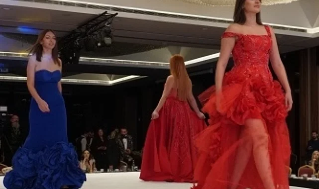 Hafize Ayık'tan görkemli defile