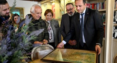 İzmir Bornova'da Ata Anı Evi'ne tarihi bağış