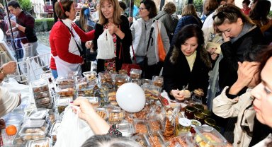 İzmir Bornova'da çağdaş yaşam için kermes
