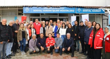 İzmir Karabağlar'da "Sosyal Market" ile dayanışma büyüyor