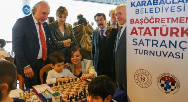 İzmir'de Atatürk adına satranç turnuvası