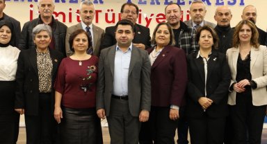 İzmit Belediyesi muhtarlarla 2024 yılı değerlendirme toplantılarına devam ediyor