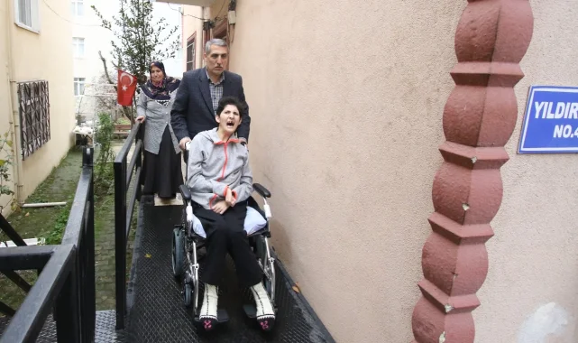 Kocaeli Büyükşehir'den engelli bireye özel rampa